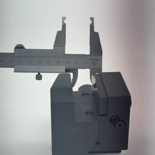 Werkzeugaufnahme  VDI 50    Längsaufnahme   1.5031.75DSS       rechts  Schnittstellengröße Vierkant 1 1/4″x1 1/4″