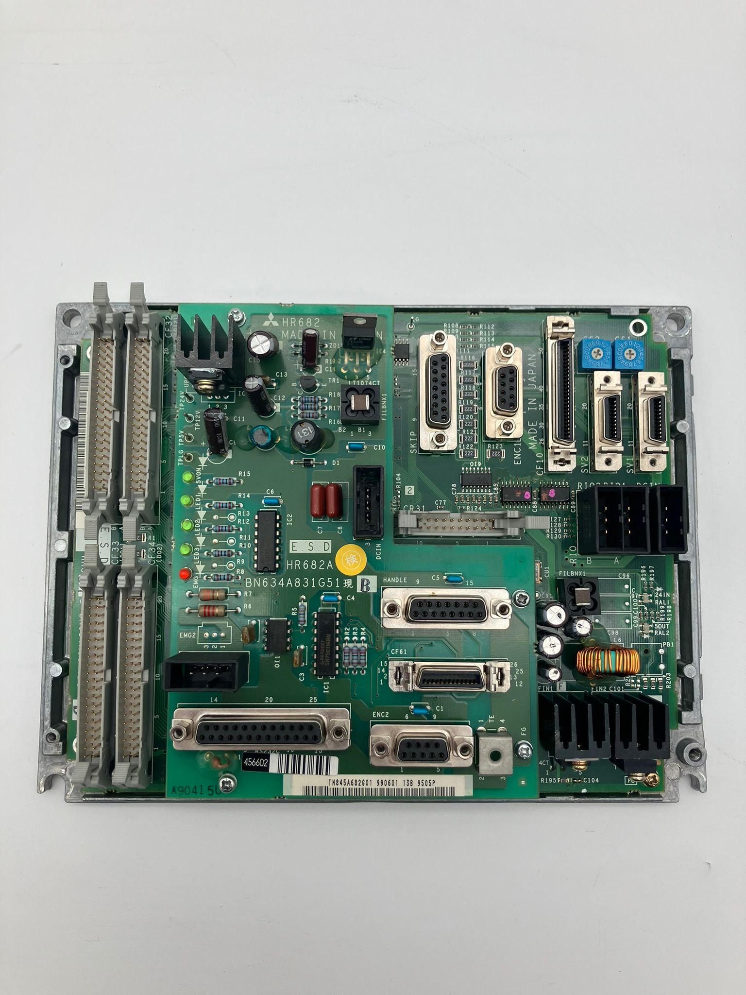 S-835