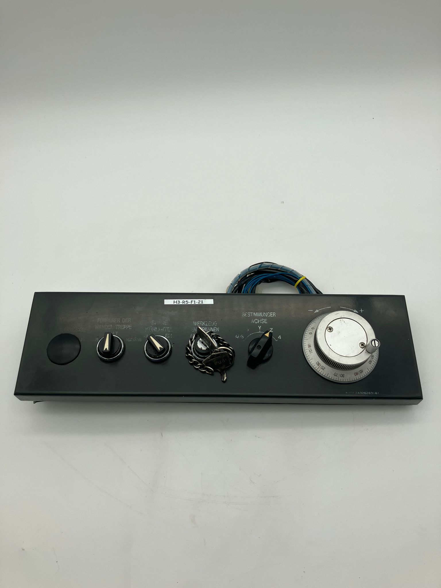 S-853